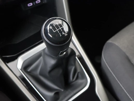 Volkswagen T-Roc - Afbeelding 14 van 30