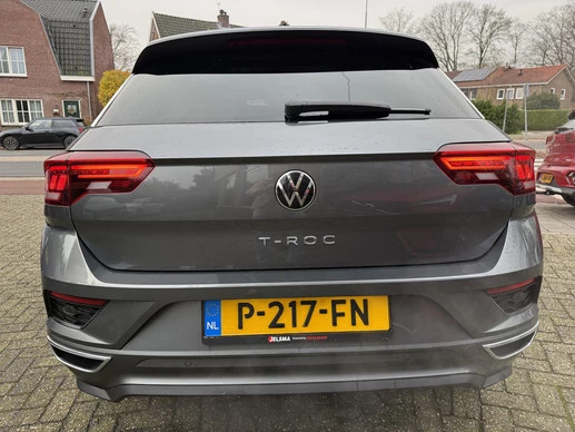 Volkswagen T-Roc - Afbeelding 25 van 30