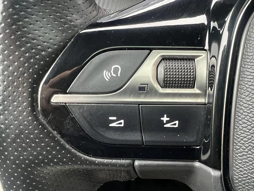 Peugeot 208 - Afbeelding 28 van 30