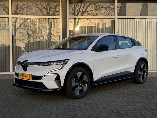 Renault Megane E-Tech - Afbeelding 1 van 30