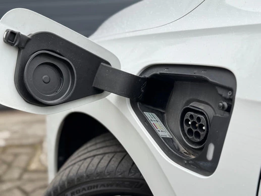 Volkswagen Golf - Afbeelding 17 van 30