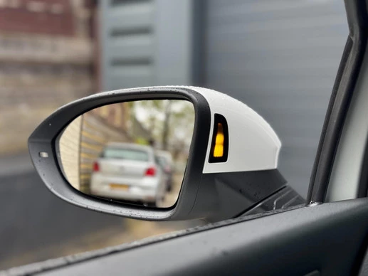 Volkswagen Golf - Afbeelding 23 van 30