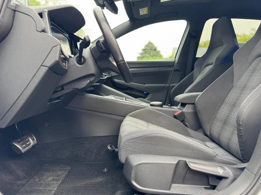 Volkswagen Golf - Afbeelding 26 van 30