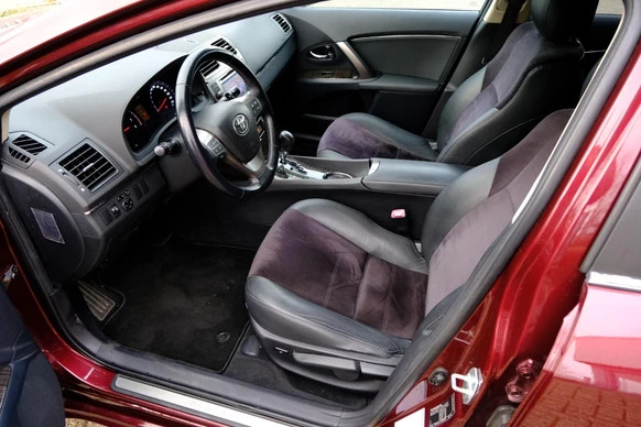 Toyota Avensis - Afbeelding 2 van 30