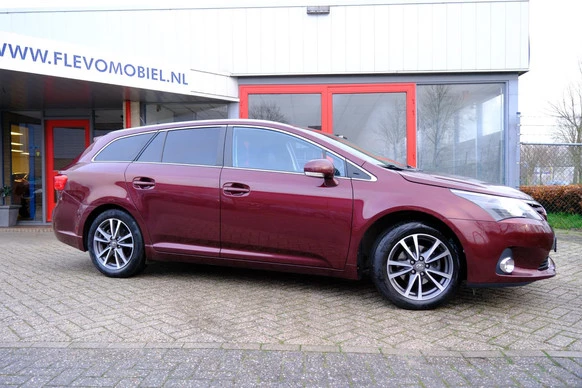 Toyota Avensis - Afbeelding 4 van 30