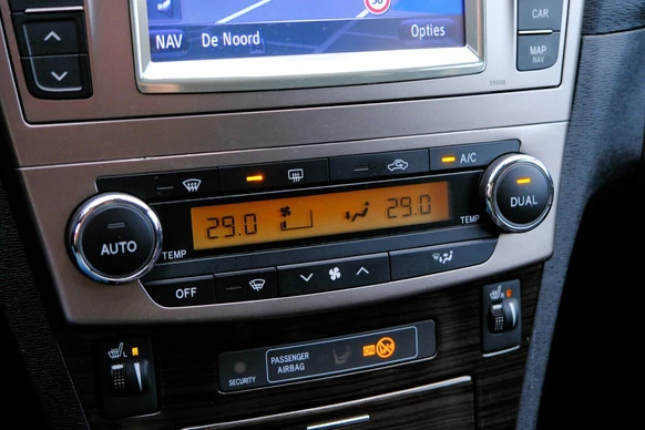 Toyota Avensis - Afbeelding 14 van 30