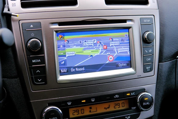 Toyota Avensis - Afbeelding 18 van 30