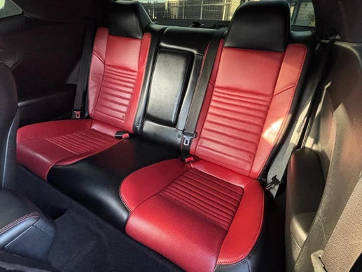 Dodge Challenger - Afbeelding 15 van 19