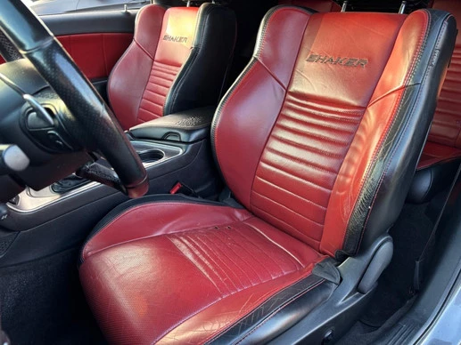 Dodge Challenger - Afbeelding 18 van 19