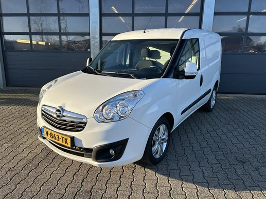 Opel Combo - Afbeelding 1 van 27