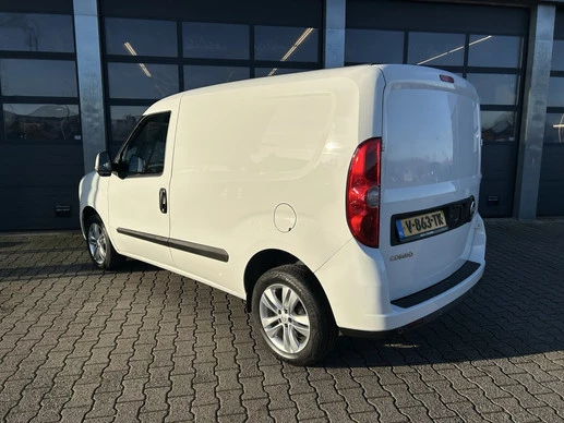 Opel Combo - Afbeelding 3 van 27