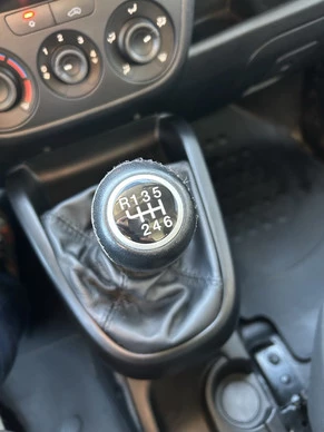 Opel Combo - Afbeelding 20 van 27