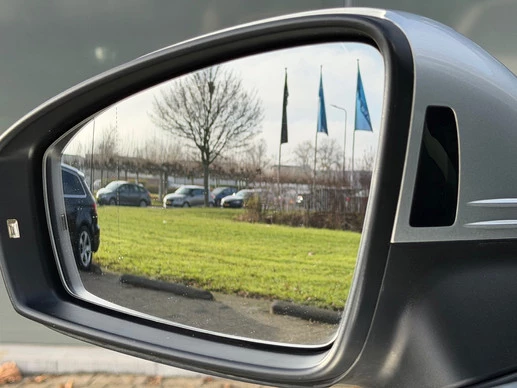 Volkswagen Tiguan - Afbeelding 21 van 28