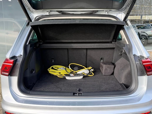 Volkswagen Tiguan - Afbeelding 25 van 28