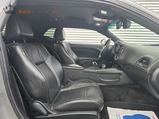 Dodge Challenger - Afbeelding 14 van 30