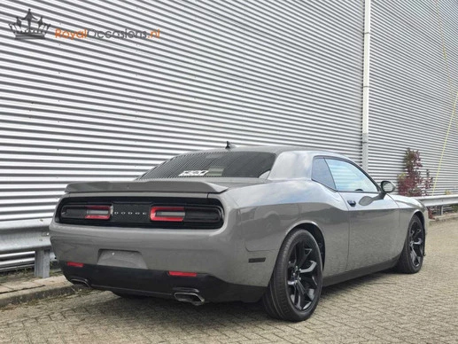 Dodge Challenger - Afbeelding 29 van 30