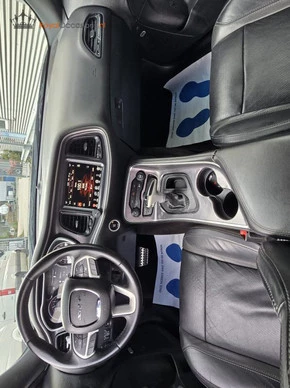 Dodge Challenger - Afbeelding 4 van 30