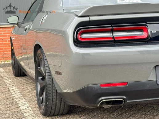 Dodge Challenger - Afbeelding 27 van 30