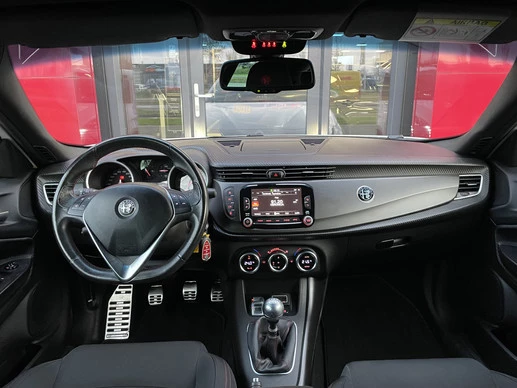 Alfa Romeo Giulietta - Afbeelding 8 van 30