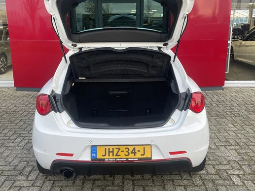 Alfa Romeo Giulietta - Afbeelding 16 van 30