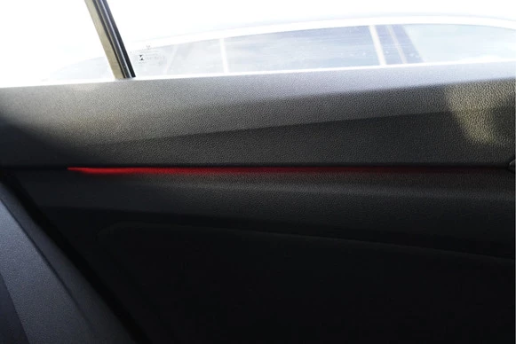 Volkswagen Golf - Afbeelding 16 van 30