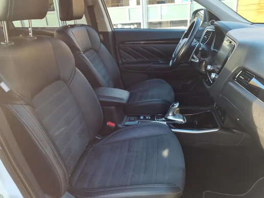 Mitsubishi Outlander - Afbeelding 17 van 28