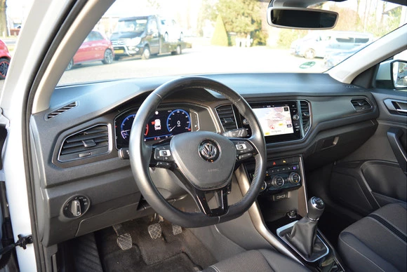 Volkswagen T-Roc - Afbeelding 7 van 26