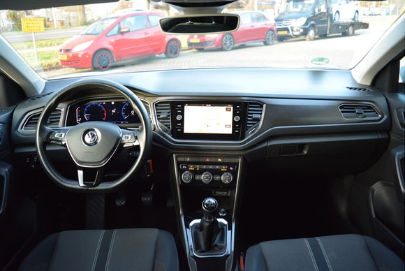 Volkswagen T-Roc - Afbeelding 13 van 26