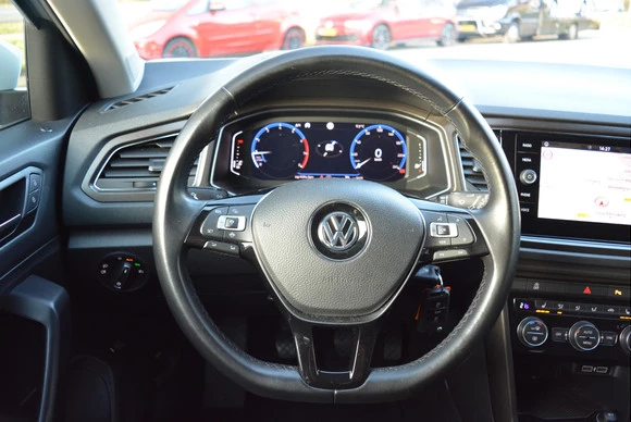 Volkswagen T-Roc - Afbeelding 14 van 26