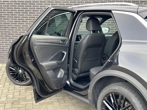 Volkswagen T-Roc - Afbeelding 21 van 30