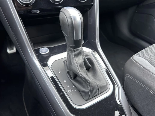 Volkswagen T-Roc - Afbeelding 24 van 30