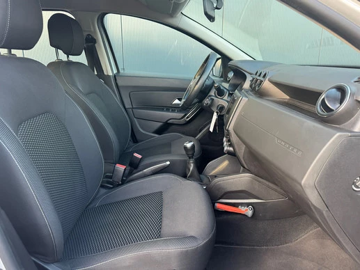 Dacia Duster - Afbeelding 23 van 30