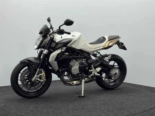 MV Agusta Brutale - Afbeelding 8 van 17