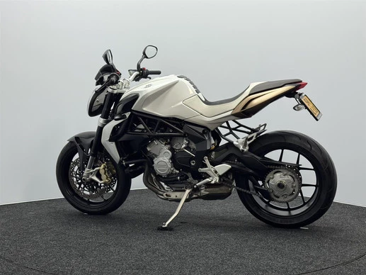 MV Agusta Brutale - Afbeelding 10 van 17