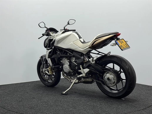 MV Agusta Brutale - Afbeelding 11 van 17