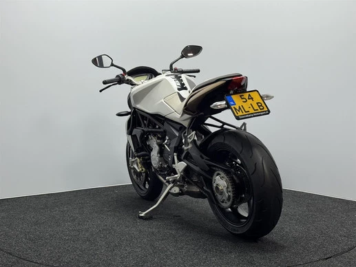 MV Agusta Brutale - Afbeelding 12 van 17