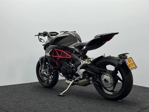 MV Agusta Brutale - Afbeelding 11 van 18