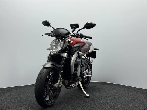 MV Agusta Brutale - Afbeelding 6 van 19
