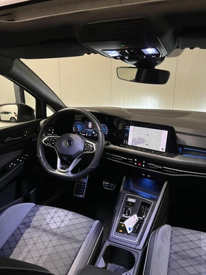 Volkswagen Golf - Afbeelding 17 van 30