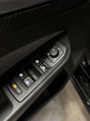 Volkswagen Golf - Afbeelding 21 van 30