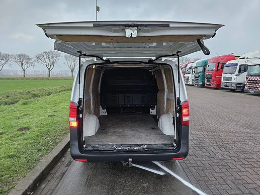 Mercedes-Benz Vito - Afbeelding 12 van 15