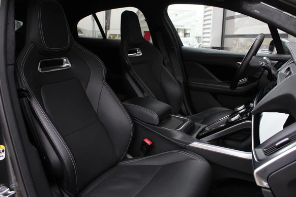 Jaguar I-PACE - Afbeelding 10 van 30