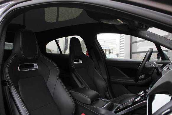 Jaguar I-PACE - Afbeelding 11 van 30