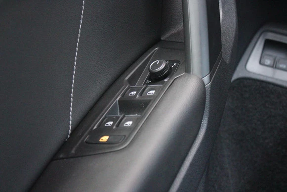 Volkswagen Tiguan - Afbeelding 15 van 30