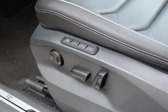 Volkswagen Tiguan - Afbeelding 28 van 30