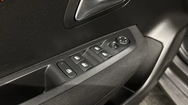 Peugeot 208 - Afbeelding 21 van 30