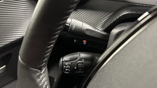 Peugeot 208 - Afbeelding 27 van 30