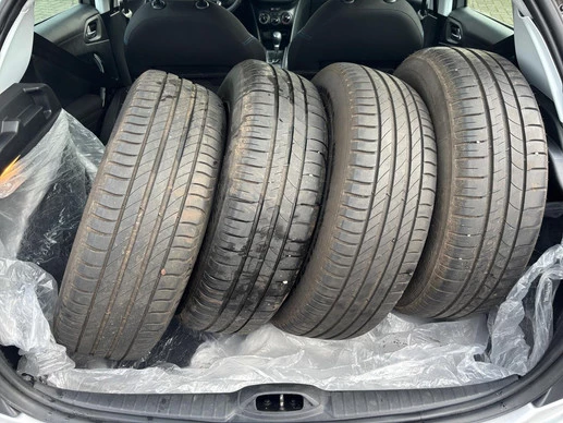 Peugeot 208 - Afbeelding 14 van 17