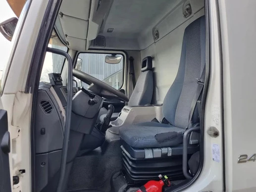 Volvo FL - Afbeelding 14 van 30