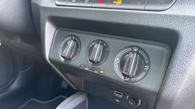 Škoda Fabia - Afbeelding 13 van 15